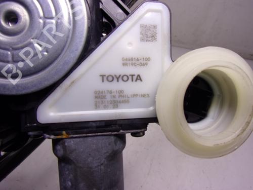 Rudehejsemekanisme Højre foran TOYOTA COROLLA Hatchback (_E21_, _EA1_, _EH1_)  | BP15907407C23 