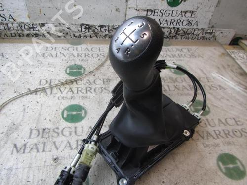 Gear lever DACIA SANDERO II 1.5 dCi 75 / Blue dCi 75 (B8JW, B8M4, B8AH, B8M7, B8M6) | BP7410383M90 