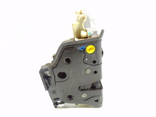 Venstre bak lås VW PASSAT B6 (3C2) 2.0 FSI (150 hp) 8420504