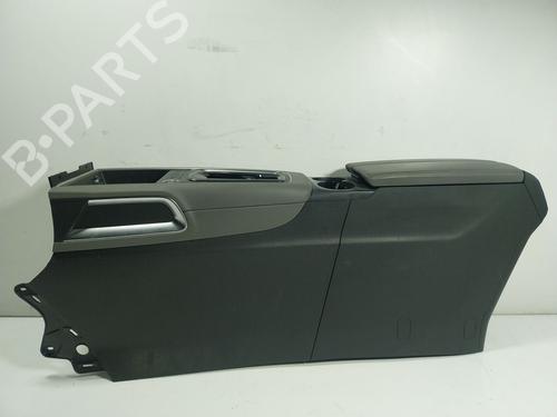 Used Armrest / Center console Armrest / Center console CITROËN C5 AIRCROSS (A_) 1.5 BlueHDi 130 (ACYHZJ, ACYHZR) (131 hp) 16820427 16820427