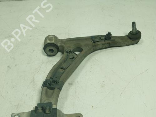 Used Right front suspension arm MERCEDES-BENZ GLA-CLASS (X156) GLA 180 (156.942) (122 hp) 16196021