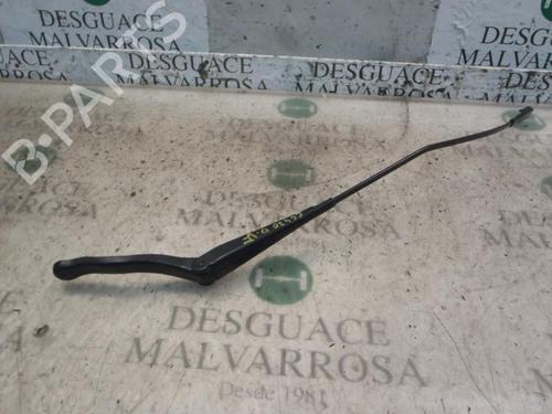 Used Front windshield wiper arm OPEL CORSA D (S07) [2006-2015]  3810846