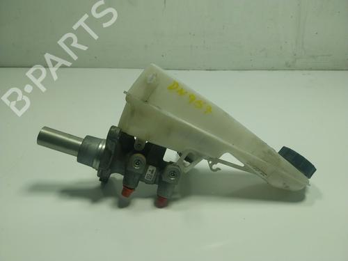 Used Brake master cylinder Brake master cylinder PEUGEOT EXPERT Van (V_) 1.5 BlueHDi 100 (102 hp) 17804719 17804719