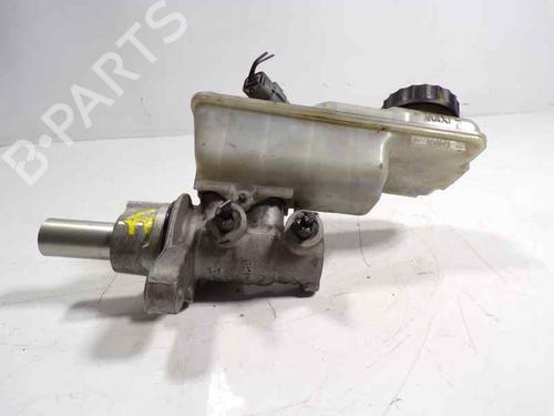 Used Brake master cylinder RENAULT KANGOO / GRAND KANGOO II (KW0/1_) [2008-2025]  6929837
