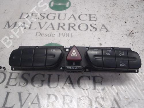 Used Warning switch Warning switch MERCEDES-BENZ C-CLASS (W203) [2000-2007] 3817372 3817372