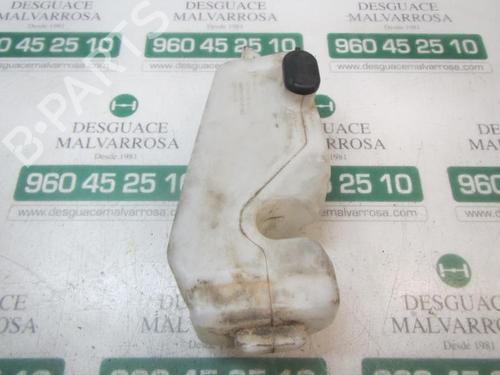 Réservoir lave-glace DACIA SANDERO [2008-2025]  7411657