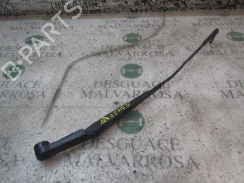 Used Front windshield wiper arm Front windshield wiper arm 3827989 3827989