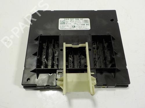 Used Electronic module Electronic module SEAT LEON Sportstourer (KL8, KLD) 2.0 TDI (150 hp) 15065542 15065542