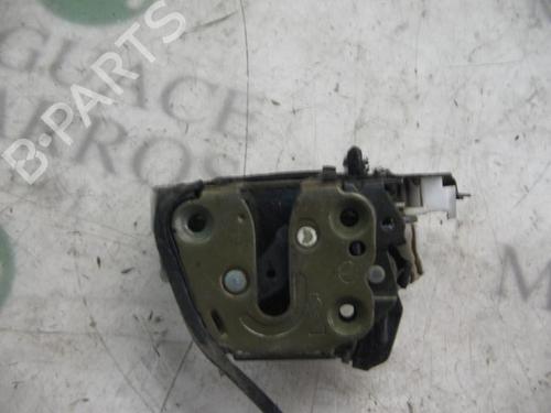 Vergrendeling links achter NISSAN PRIMERA Hatchback (P10) 2.0 D (75 hp) 3754856