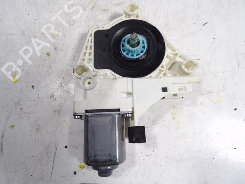 Used Right front window motor Right front window motor SKODA YETI (5L) 1.2 TSI (105 hp) 7461349 7461349