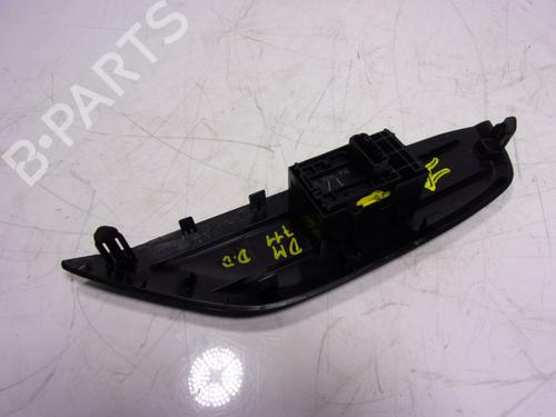 Right front window switch TOYOTA YARIS (_P21_, _PA1_, _PH1_) 1.5 Hybrid (MXPH11) | BP16745441I26 