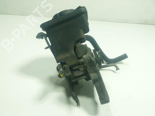 Used Steering pump Steering pump BMW X3 (E83) 2.0 d (150 hp) 19133995 19133995