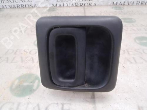 Used Front left exterior door handle Front left exterior door handle 3831645 3831645