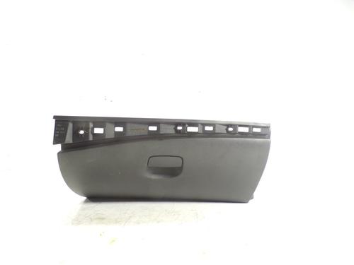 Used Glove box Glove box RENAULT MEGANE III Hatchback (BZ0/1_, B3_) 1.5 dCi (BZ0C) (90 hp) 8943376 8943376