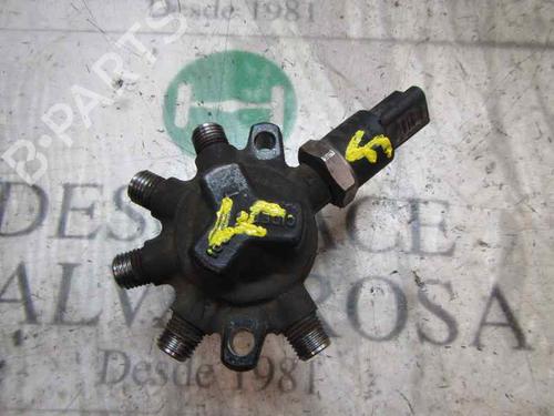 Used Injection rail Injection rail FORD TRANSIT CONNECT (P65_, P70_, P80_) 1.8 Di (75 hp) 3832051 3832051