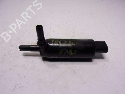Used Washer pump Washer pump BMW 3 (F30, F80) 320 d (163 hp) 15732584 15732584