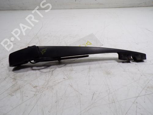 Used Rear windshield wiper arm Rear windshield wiper arm 15277448 15277448