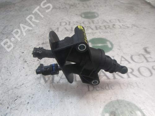 Used Clutch slave cylinder Clutch slave cylinder FORD FIESTA VI (CB1, CCN) 1.5 TDCi (75 hp) 14274609 14274609