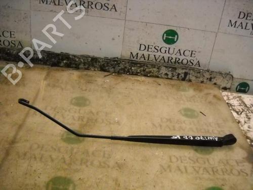 Used Front windshield wiper arm Front windshield wiper arm 3749097 3749097