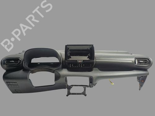 Dashboard TOYOTA YARIS (_P21_, _PA1_, _PH1_) 1.5 (MXPA11) 553020D341C0 | 73960K0021