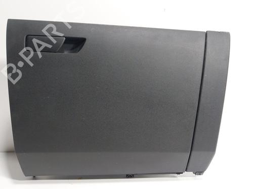 Used Glove box Glove box SEAT LEON Sportstourer (KL8, KLD) [2020-2026] 32670718 32670718