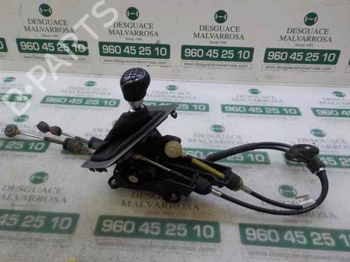 Used Gear lever Gear lever FORD FOCUS III 1.6 TDCi (115 hp) 7412329 7412329