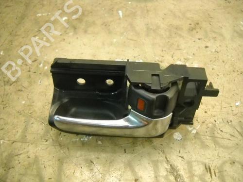Used Rear right interior door handle Rear right interior door handle TOYOTA AVENSIS (_T25_) 2.0 D-4D (ADT250_, ADT250R) (126 hp) 3785583 3785583