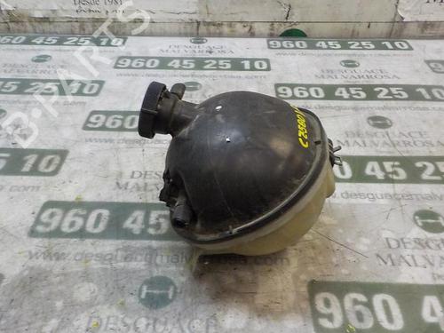 Used Expansion tank TOYOTA COROLLA (_E12_) 2.0 D-4D (CDE120R, CDE120L_) (116 hp) 3859170