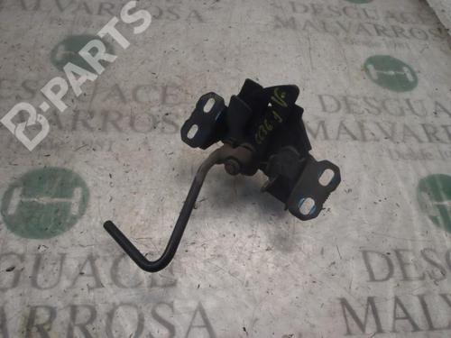 Used Hood lock Hood lock MERCEDES-BENZ A-CLASS (W168) A 140 (168.031, 168.131) (82 hp) 8770304 8770304