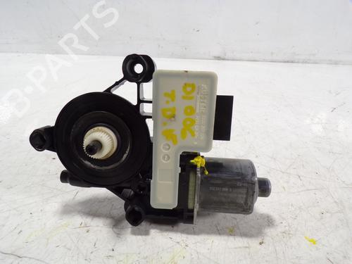 Used Right rear window motor Right rear window motor VW GOLF VII (5G1, BQ1, BE1, BE2) 1.6 TDI (115 hp) 8493351 8493351