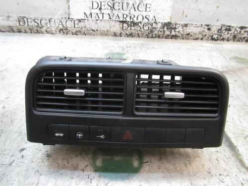 Used Warning switch FIAT GRANDE PUNTO (199_) 1.3 D Multijet (199.AXD11, 199.AXD1A, 199.AXD1B,... (90 hp) 3839972