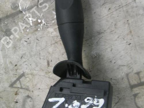Used Steering column stalk FORD FIESTA V (JH_, JD_) 1.4 TDCi (68 hp) 3782723