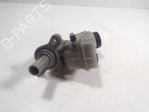 Used Brake master cylinder Brake master cylinder DACIA DOKKER MPV (KE_) 1.5 dCi (KEAJ, KEAH) (90 hp) 7036281 7036281
