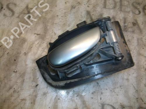Højre bagtil invendig håndtag PEUGEOT 206 Hatchback (2A/C) 1.4 HDi eco 70 (68 hp) 3784591
