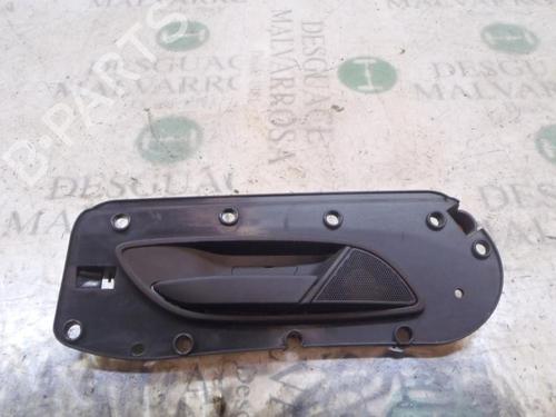 Used Front left interior door handle Front left interior door handle FIAT GRANDE PUNTO (199_) 1.3 D Multijet (199.AXD11, 199.AXD1A, 199.AXD1B,... (90 hp) 3821809 3821809