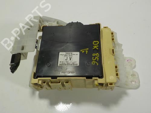 Used Fuse box Fuse box TOYOTA AURIS (_E18_) 1.4 D-4D (NDE180_, NDE180R) (90 hp) 13371847 13371847