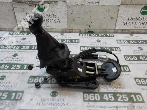 manual-gearbox-selector-citroen-c4-cactus-12-thp-110-2014-7411323 main image