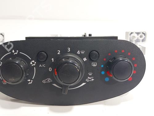 Used Climate control Climate control DACIA SANDERO II 1.0 SCe 75 (B8JC, B8JD, B8NC) (73 hp) 32416930 32416930