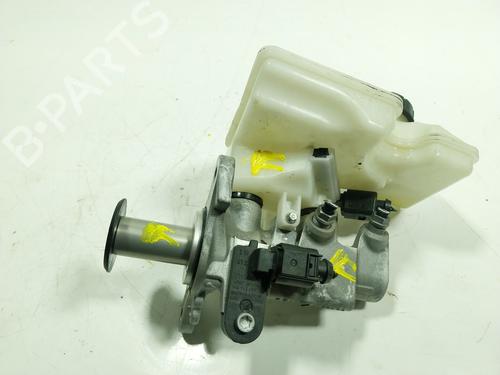 Used Brake master cylinder AUDI Q2 (GAB, GAG) 1.4 TFSI (150 hp) 21380954