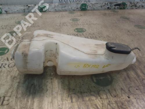 Used Windscreen washer tank Windscreen washer tank DACIA SANDERO 1.2 16V (75 hp) 7409894 7409894