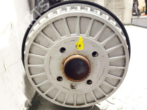 Rear axle RENAULT CLIO V (B7_) 1.5 Blue dCi 100 (B7AD) | BP31698058M2 - Image 2