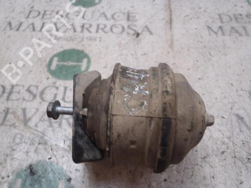 Used Engine mount Engine mount MERCEDES-BENZ C-CLASS (W203) C 180 (203.035) (129 hp) 9080486 9080486