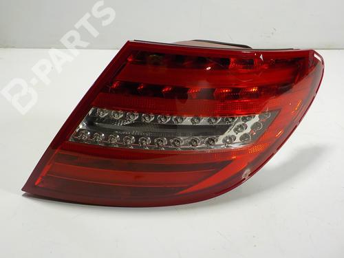 Used Right taillight Right taillight MERCEDES-BENZ C-CLASS Coupe (C204) C 180 (204.349) (156 hp) 11037412 11037412