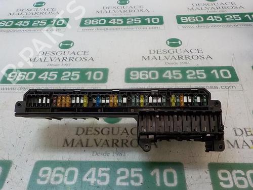 Used Fuse box BMW 5 Touring (E61) 520 d (163 hp) 3867800