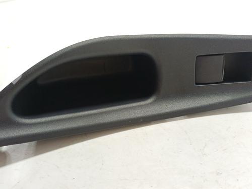 right-rear-window-switch-toyota-yaris-cross-mxp_-2020-36423300 main image