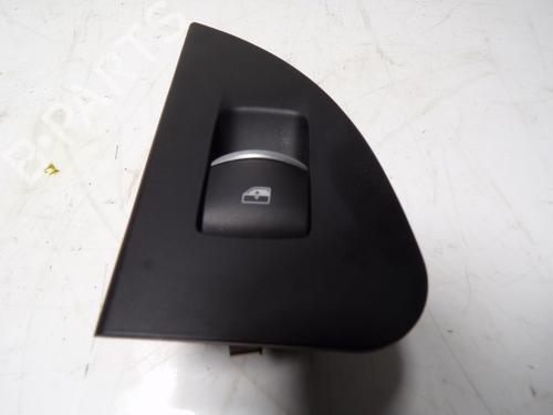 Used Left rear window switch Left rear window switch ALFA ROMEO GIULIA (952_) 2.2 D (952AEM250, 952AEA250) (150 hp) 11083342 11083342