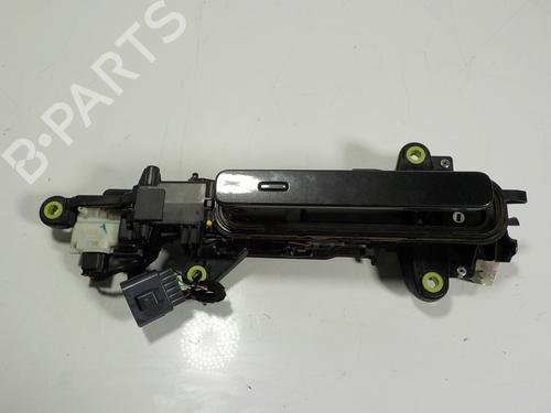 Front left exterior door handle LAND ROVER RANGE ROVER EVOQUE (L551) 2.0 D150 4x4 LR135311 | K8D222401AC | K8D222401AC