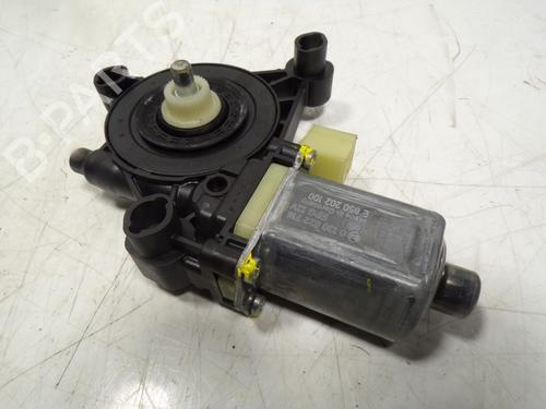 Used Right front window motor SKODA OCTAVIA IV Combi (NX5, PV5) [2019-2025]  10572176