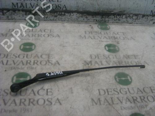 Used Front windshield wiper arm Front windshield wiper arm FIAT BRAVO I (182_) 1.6 16V (182.AH) (90 hp) 3744419 3744419