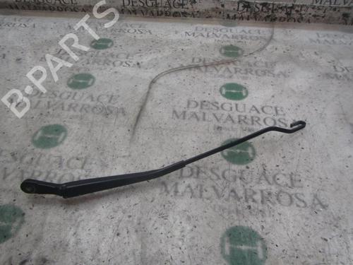 Used Front windshield wiper arm FORD TRANSIT CONNECT (P65_, P70_, P80_) 1.8 Di (75 hp) 3822835